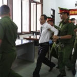 Vòng kim cô và tư tưởng cam chịu