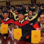 “Công nghệ” nhân bản giáo sư, tiến sĩ….
