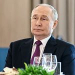 Putin đang hành xử như một kẻ bịp bợm hèn nhát