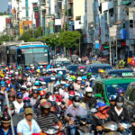 Khi buồn vui, khóc cười lẫn lộn