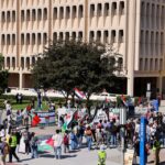 Trump nói, sẽ cắt tài trợ liên bang ở trường học nào cho phép biểu tình ‘bất hợp pháp’