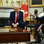 Tháng hai cờ bạc