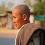 Hành giả Minh Tuệ dừng đi bộ ở Sri Lanka, lộ nội dung thư của Thích Nhật Từ
