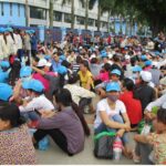 Ai sẽ “vươn mình” khi phải sống cúi đầu?