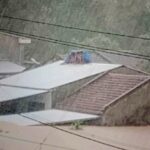 Thất thủ trước mưa lũ: Vì sao chính quyền bị động và lúng túng đến vậy trong mùa mưa lũ năm nay?