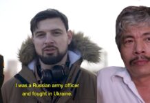 Gánh hát quê đã cũ và những ngụm nước bọt đang phun