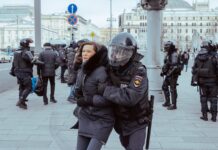 Ai cũng sợ, kể cả Putin