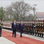 Ai đang “sắp xếp lại giang sơn”?