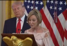 Những tay báng bổ Thiên Chúa ở Washington