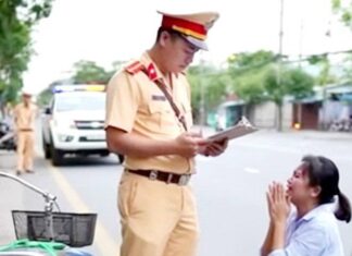 Sao cho dân hết quỳ lạy?